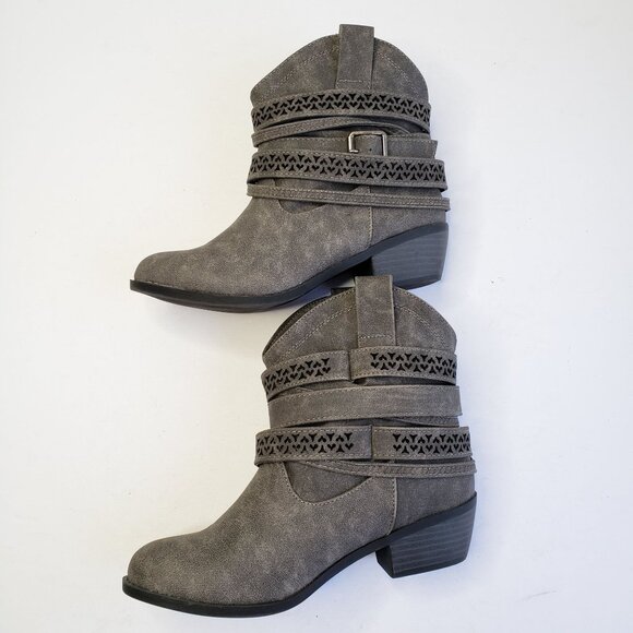 Not Rated Western Ankle Bootie Size 6 Gray Buckle Strap Pull On Cowgirl Boots - Picture 6 of 11